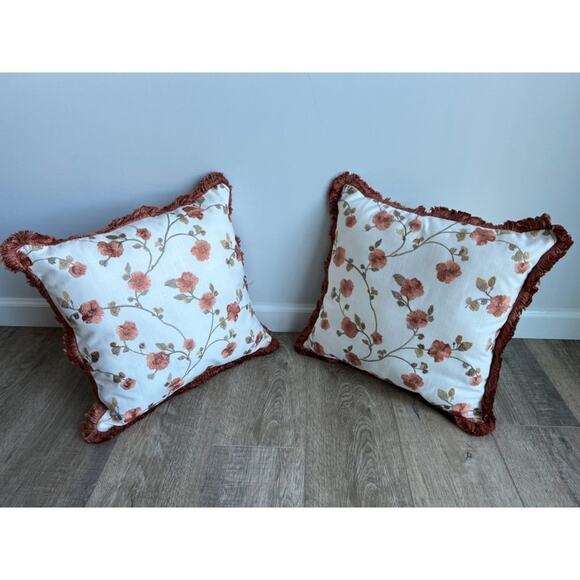 Set of 2 Handmade Embroidered Floral Flower Vine Throw Pillows Fringe Trim - Picture 1 of 6